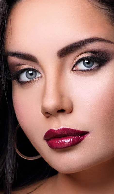 MAYBELLINE LIPSTICK -830 VIOLET VIXEN - MAYBELLINE - vista adicional