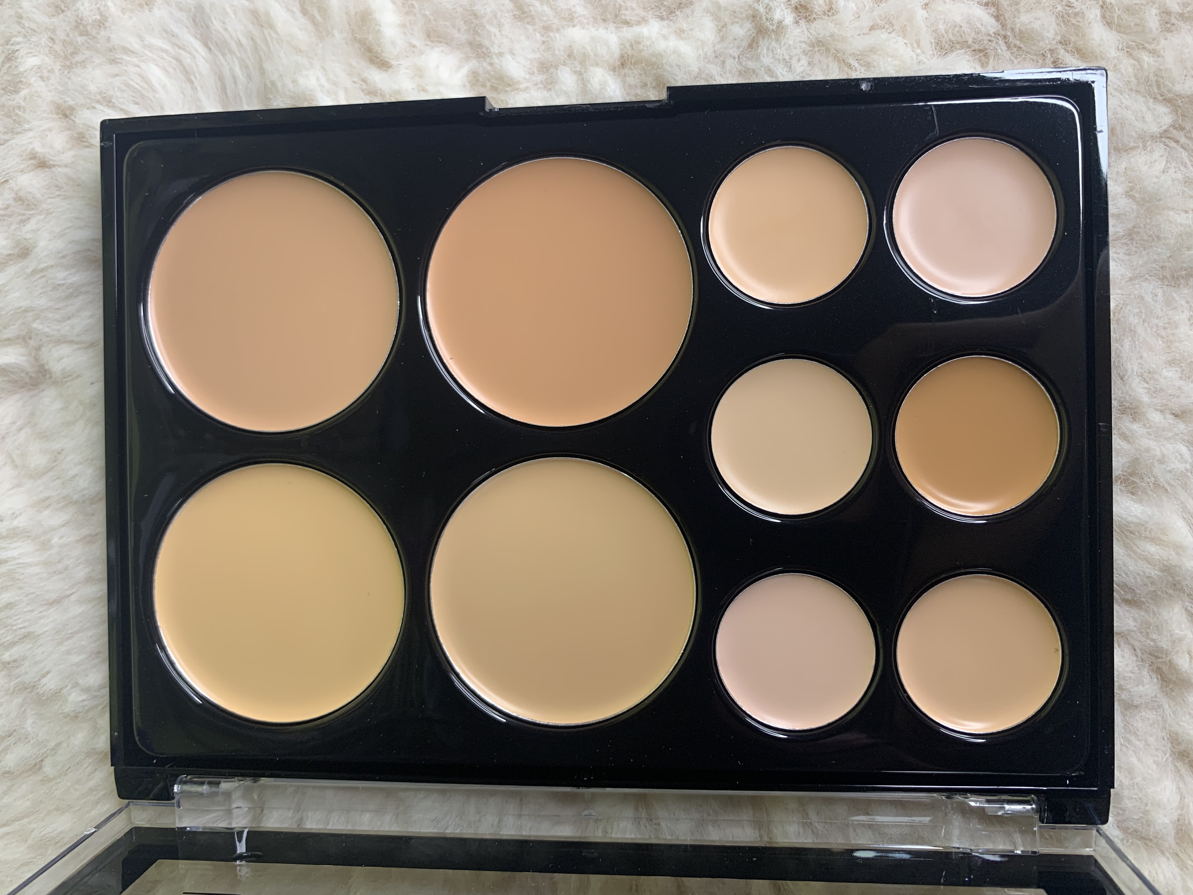 USHAS - CONCEALER PALETTE - miniatura